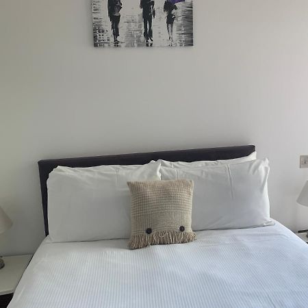 Quartermile 1 Bedroom Apartment - With Free Parking Included Edinburgh Kültér fotó