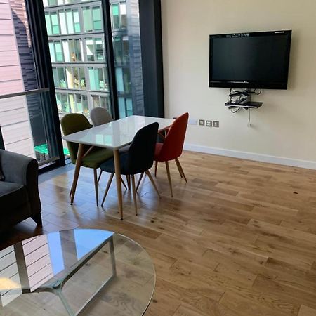 Quartermile 1 Bedroom Apartment - With Free Parking Included Edinburgh Kültér fotó