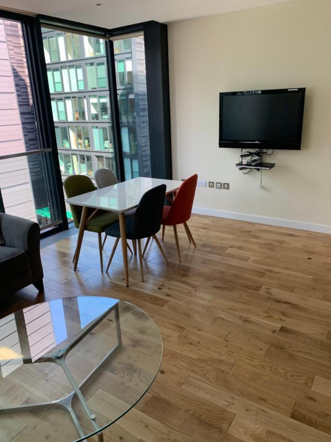Quartermile 1 Bedroom Apartment - With Free Parking Included Edinburgh Kültér fotó